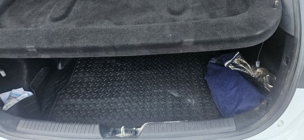 Kia ceed 1.4 бензин купена от България  169700 км. Сервизна книжка
