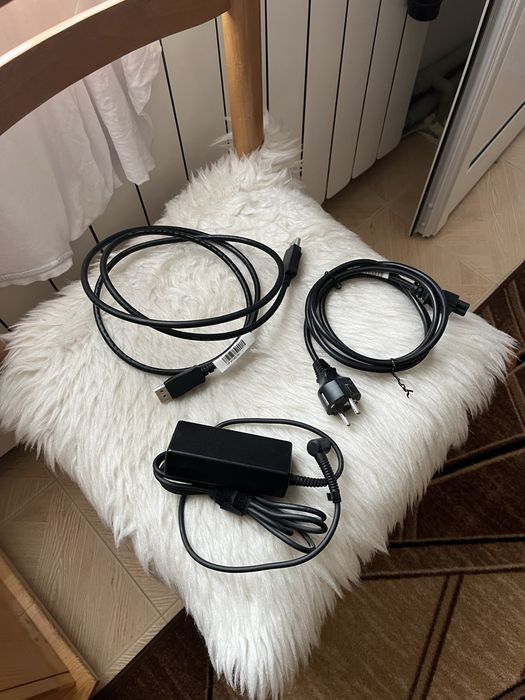 Монитор 25 инча HP Omen 1920x1080p 144Hz + клавиатура и мишка