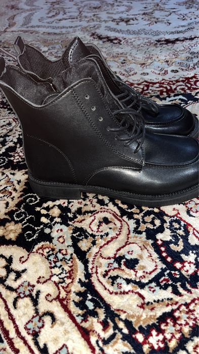 Ботинки осенние 38р