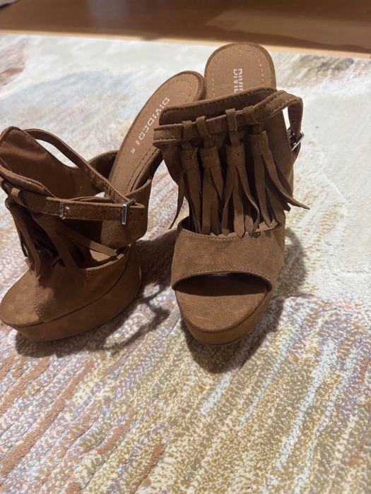 Дамски обувки на ток