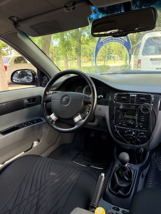 Lacetti 1.8 M/T 2012