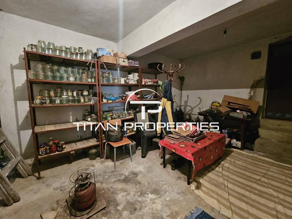 Продава се Къща в Варна, Виница - 350 кв.м за 1000 €/кв.м - Снимка #16