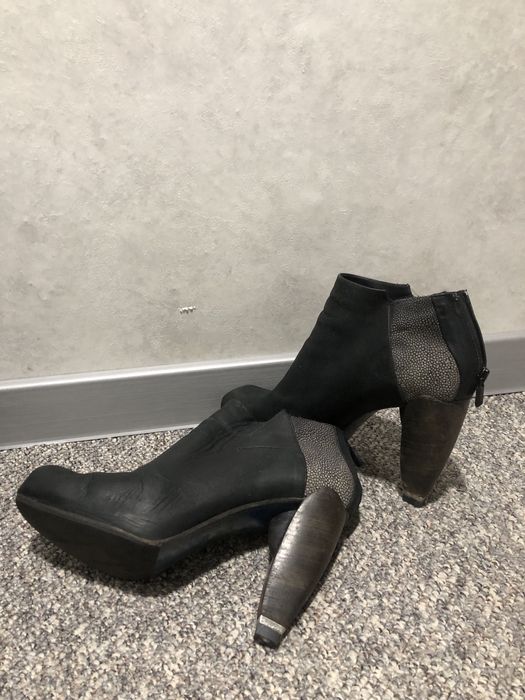 Продам ботильоны производства Италия