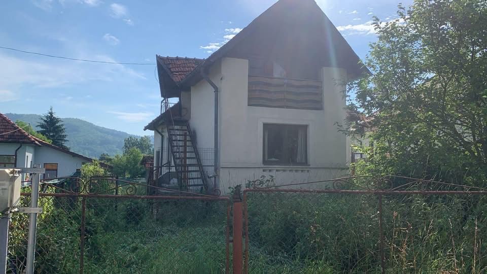 Casa si teren in Bughea de sus,Judetul Arges