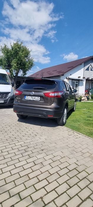 Nissan Qashqai 2015 - 1.2 Benzina cutie automata