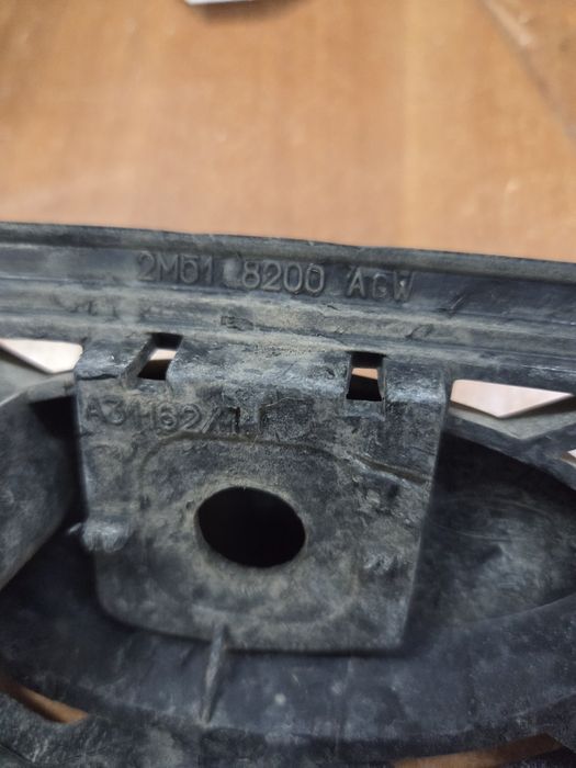 Решетка радиатора Ford focus 1