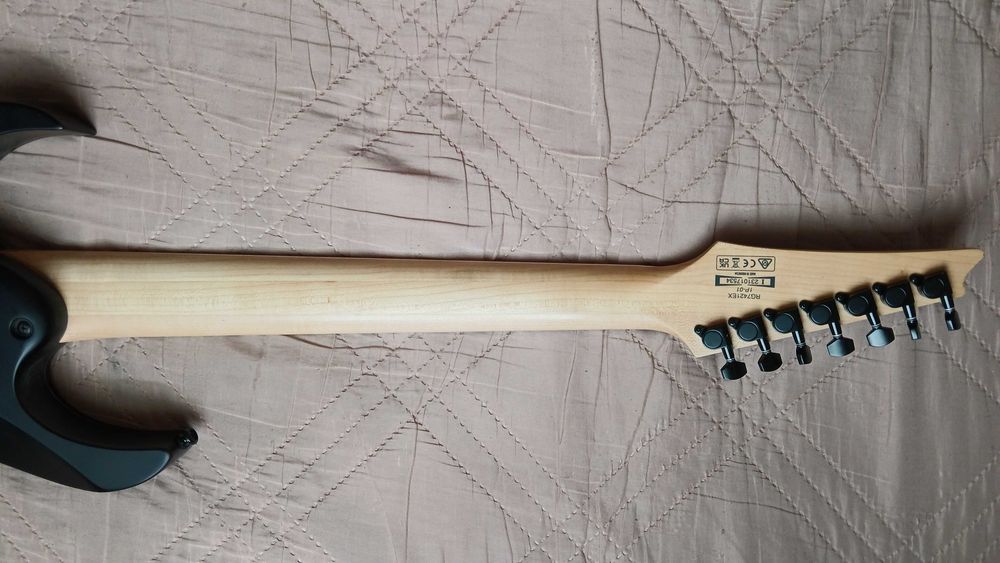 Ibanez RG 7421, 7 струнна електрическа китара