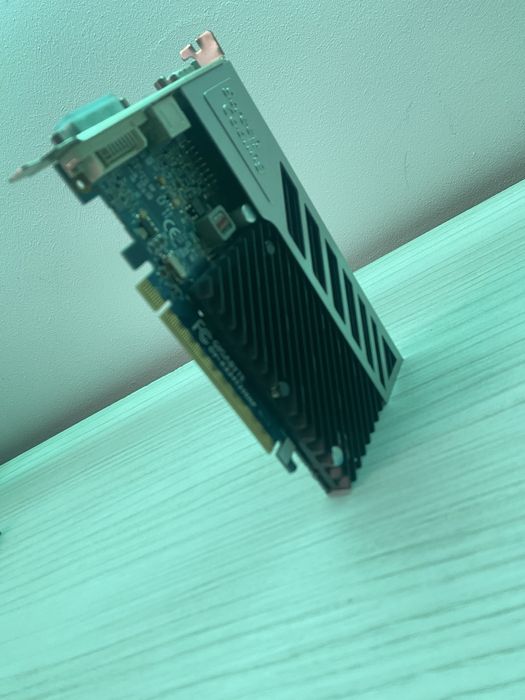 Placă video Gigabyte Radeon R5 240 2GB DDR3, low-profile, silențioasă