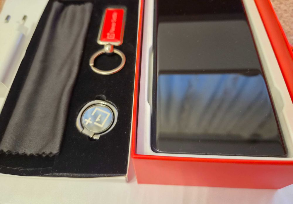 Vand One Plus 12R