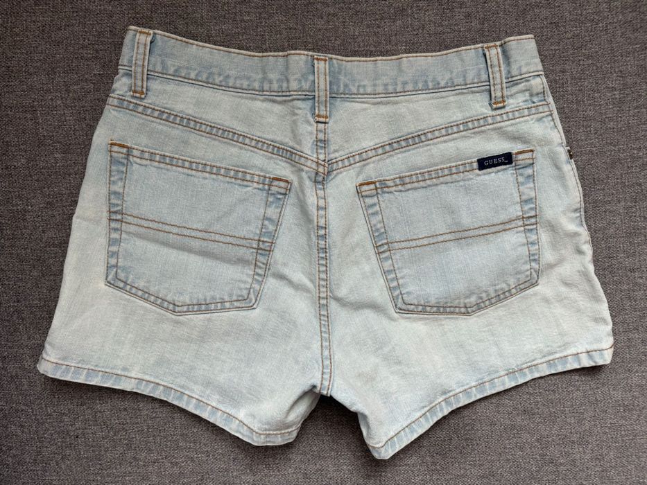 Къс панталон Guess, размер 28 (S)