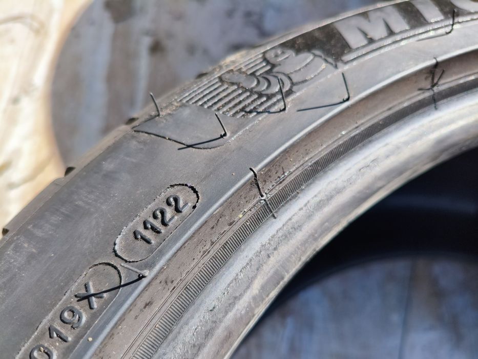 275 35 R19 Пара 2шт. Michelin