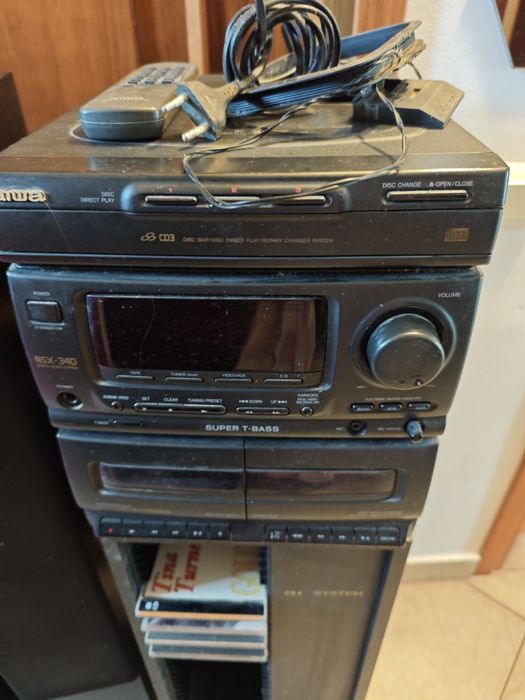 Sistem Audio / Combină Vintage Aiwa NSX-340 cu Boxe Mari și Telecomandă