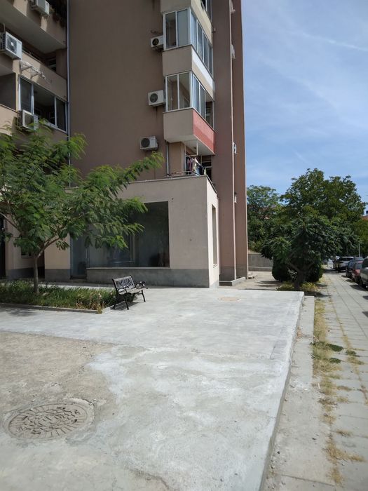 Продава се Заведение в Плевен, Дружба 1 - 223 кв.м за 427 €/кв.м - Снимка #1