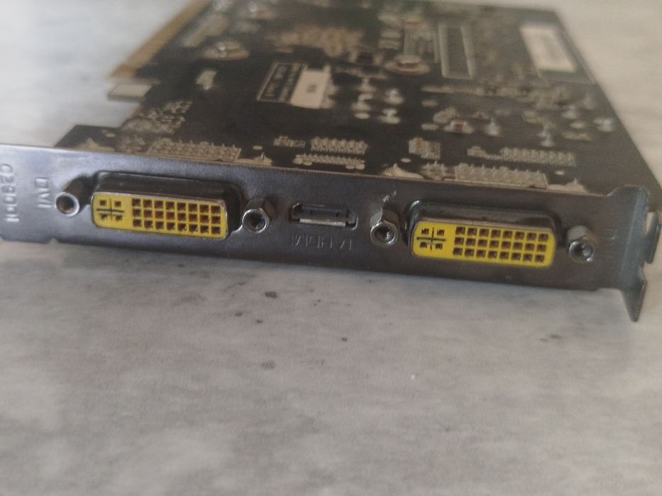 Срочно продаю видеокарту Zotac GT730 2GB+процессор+Кулер