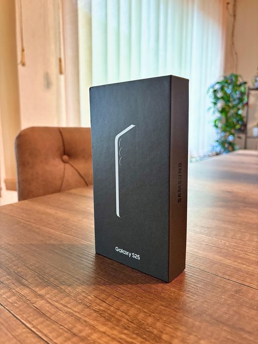 Samsung Galaxy S25 Sigilat 256GB