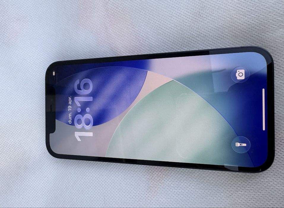 Vand sau schimb iphone 12