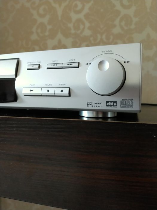 Продам CD/DVD проигрыватель.