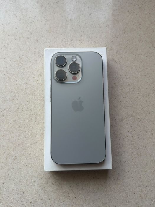 iPhone 16 pro 128gb
