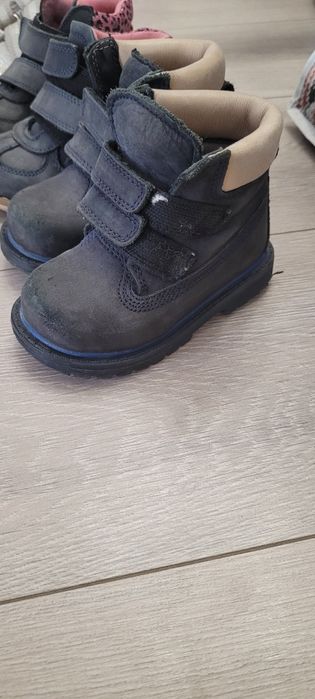 Обувь на девочку (ботинки, кеды, сандали)