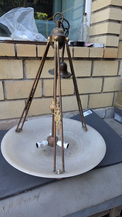 Продам люстры, производства Италия