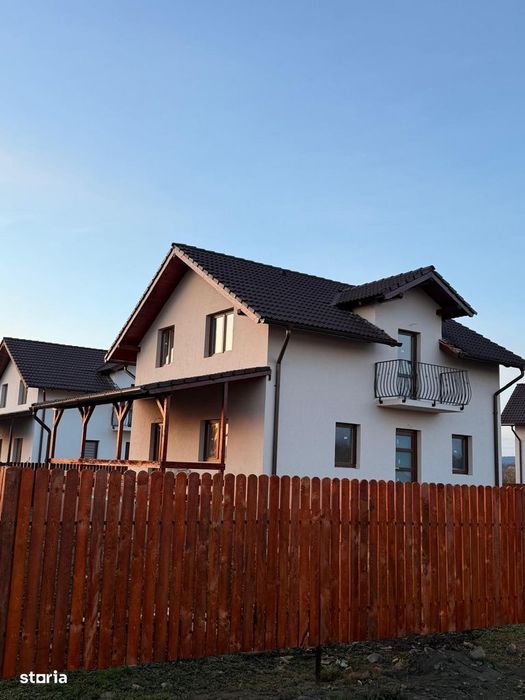 Vand casa noua P+M 150 mp semifinisata Reghin