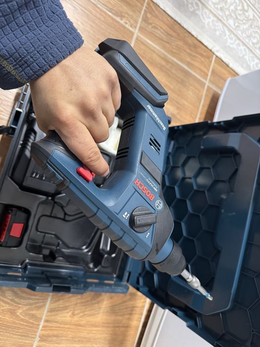 Bosch ОРИГИНАЛ перфик/шурупик и дрель