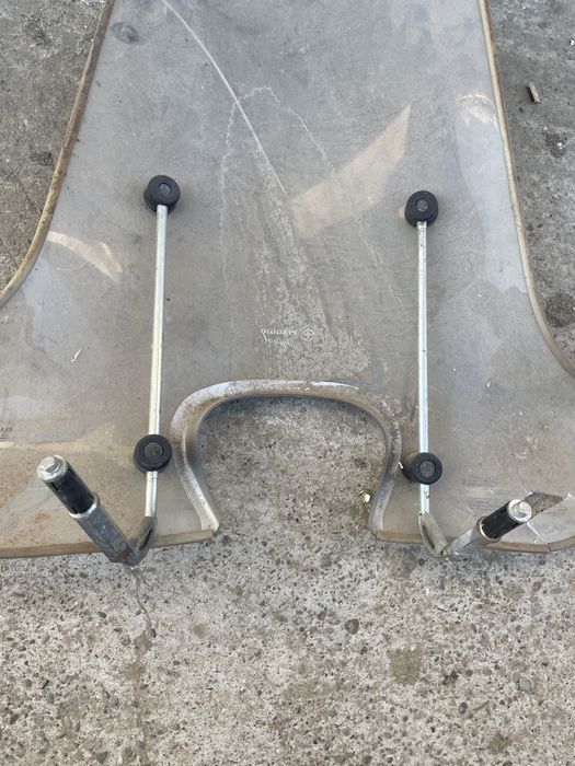 Vand parbriz piaggio