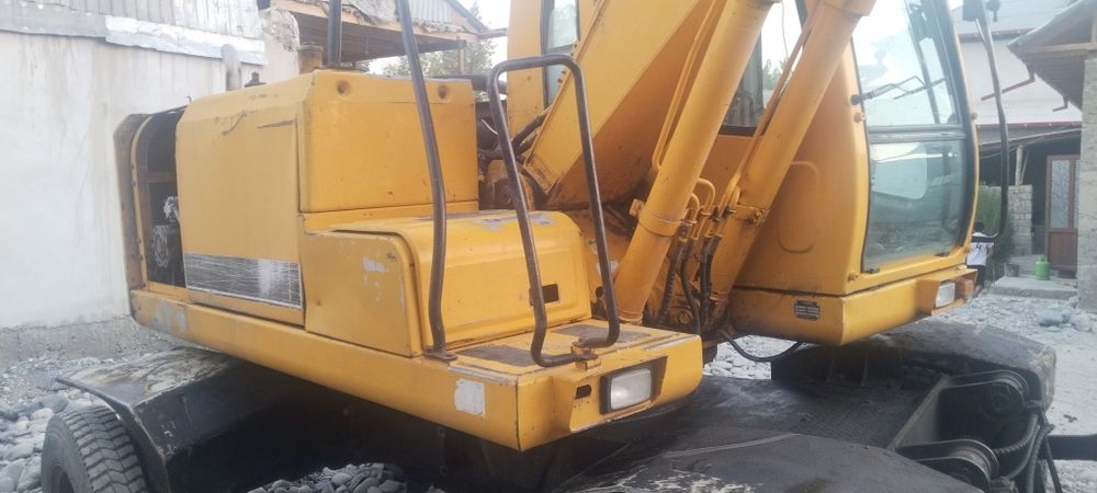 Ekskavator HYUNDAI 1400