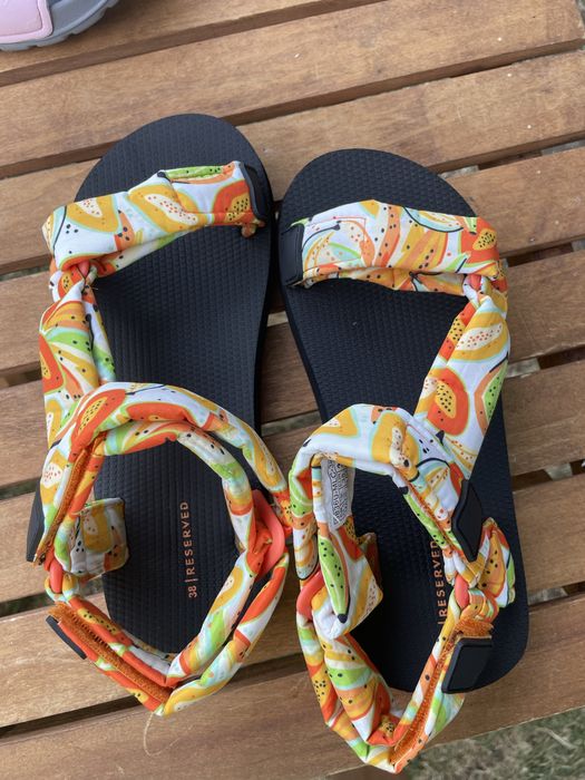 Детски сандали 38 и 37