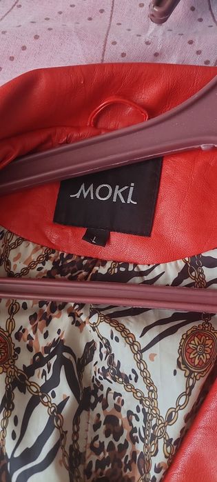 Продам куртку за 7000