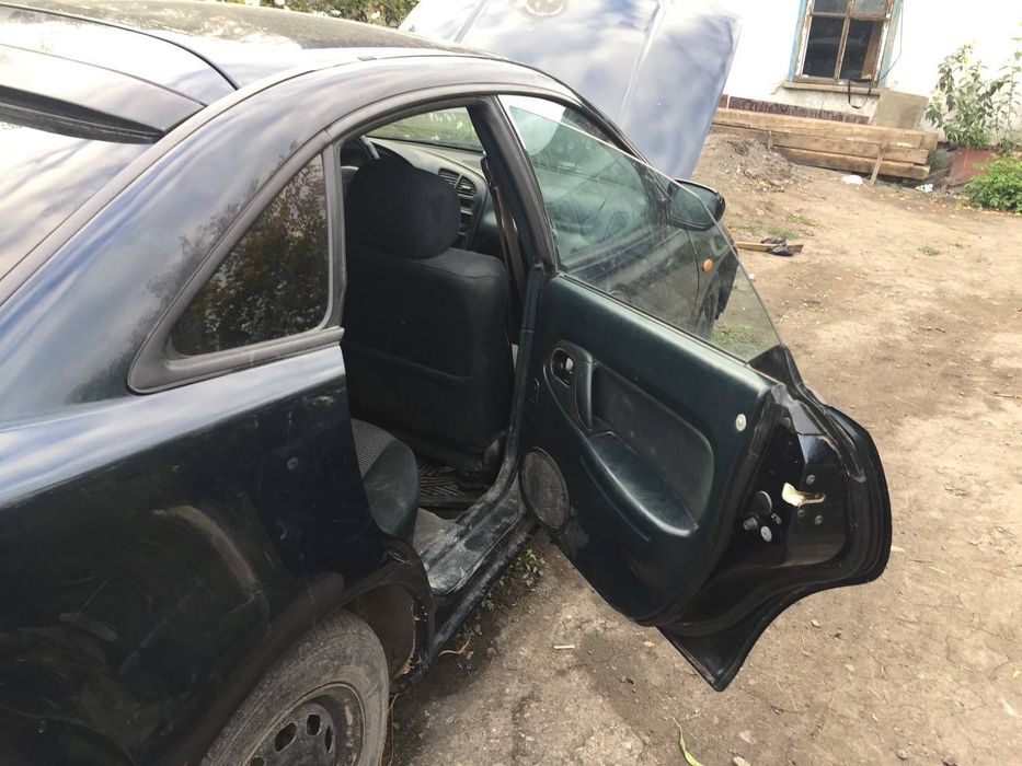 Продам Мазду 323