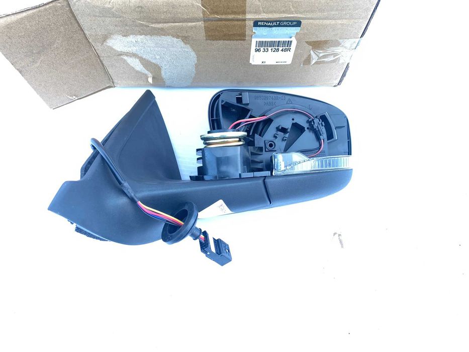 Oglinda stanga Dacia Spring noua originala Dacia