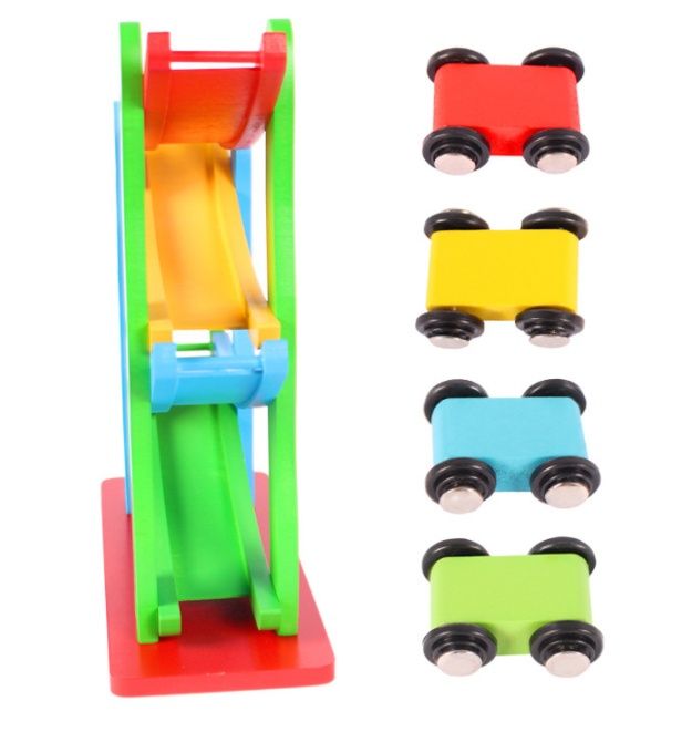 НАМАЛЕНИЕ! Цветна дървена писта на четири нива + четири колички НОВО!