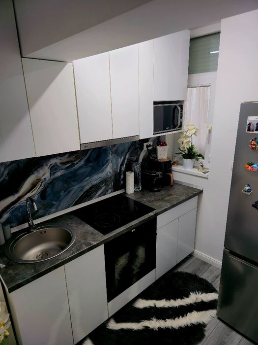 Inchiriez apartament lux 1 camera 36mp  nufarul la soseaua principală