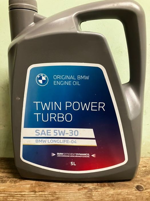 Оригинално моторно масло на BMW SAE 5w-30, SAE 5w-40