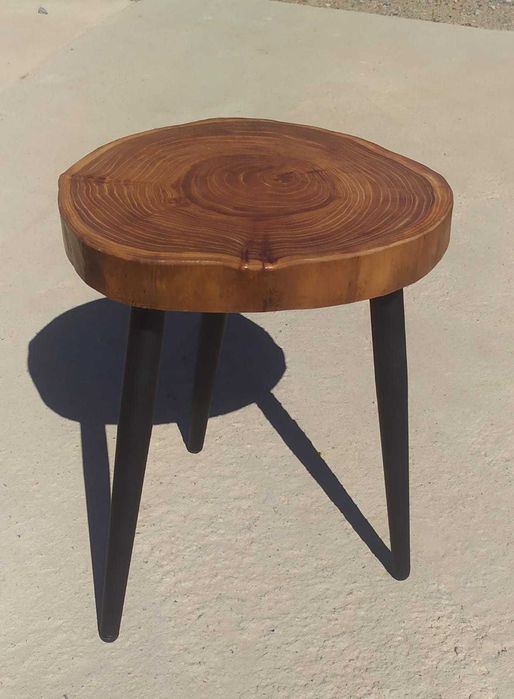 Столик дизайнерский