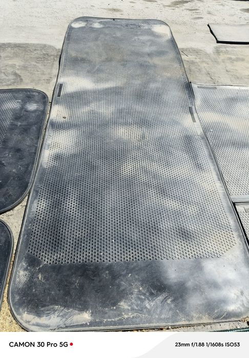 Листовая резина для использования