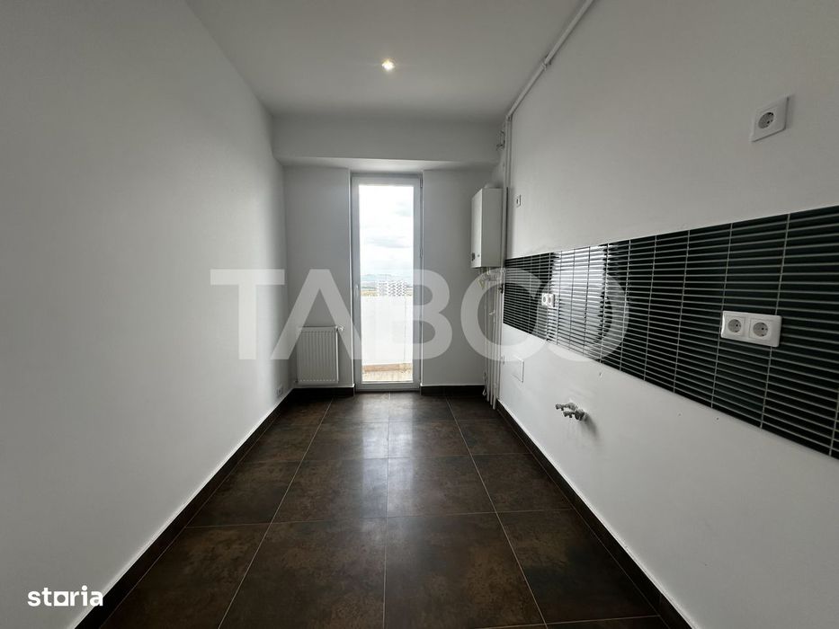 Apartament 2 camere bucatarie separata de vanzare etaj intermediar