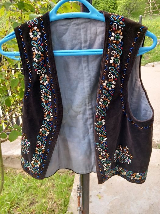 Vind vesta populara de colectie.