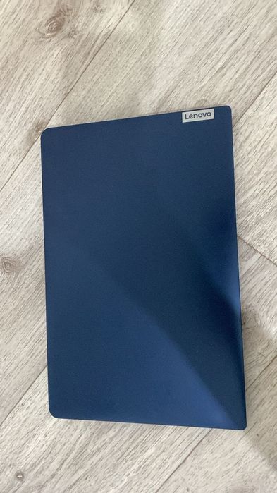 Ноутбук леново в отличном состоянии