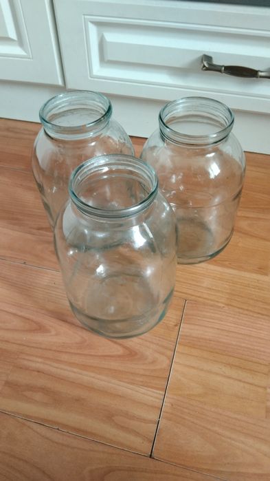 Банки срочна продаю