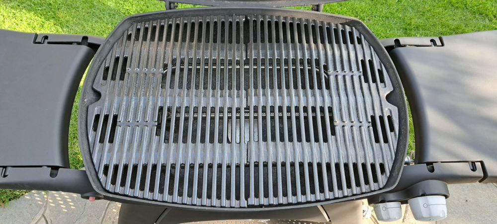 Газово барбекю Weber Q3000 С приставка за чеверме