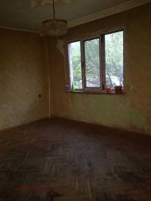 Продава се Къща в София, Център - 140 кв.м за 1036 €/кв.м - Снимка #9