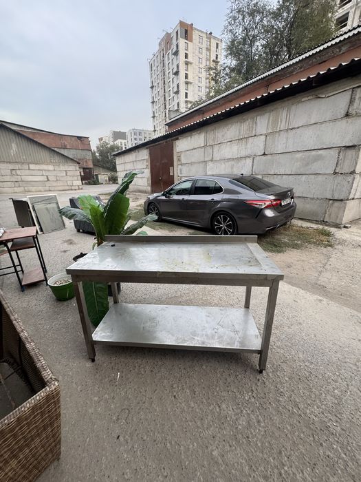 Продаются Кухонные столы . Нержавейка