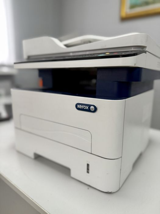 Продается МФУ Xerox 3225Ni