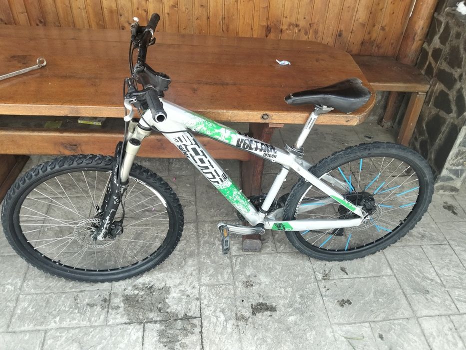 Bicicleta SCOOT Arges