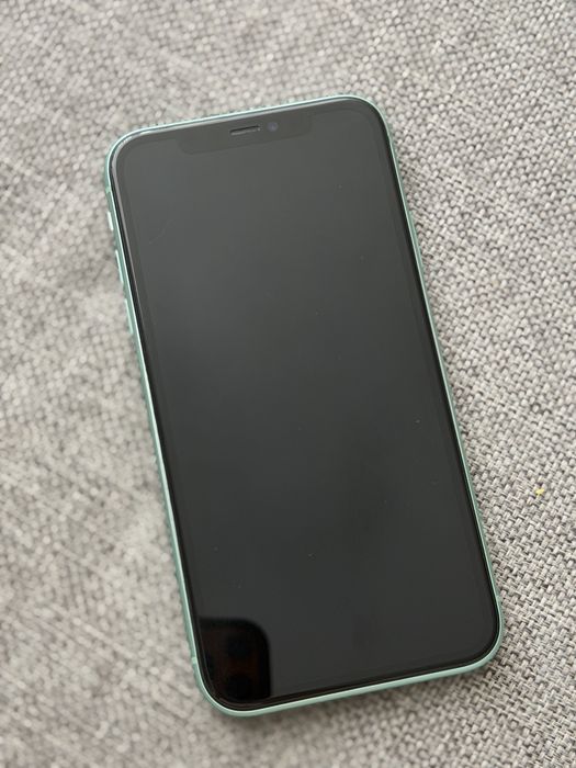 Продам Iphone 11