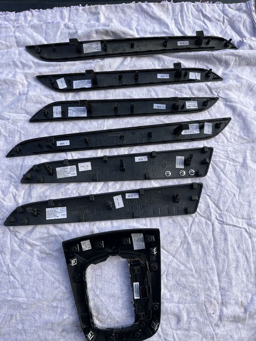 Плафони и интериорни лайсни за Audi Q3