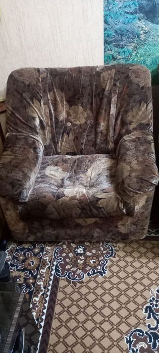 Продам одно кресло