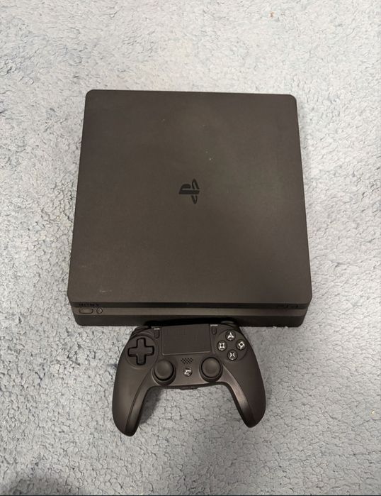 Vand/schimb ps4 1TB  stare perfecta